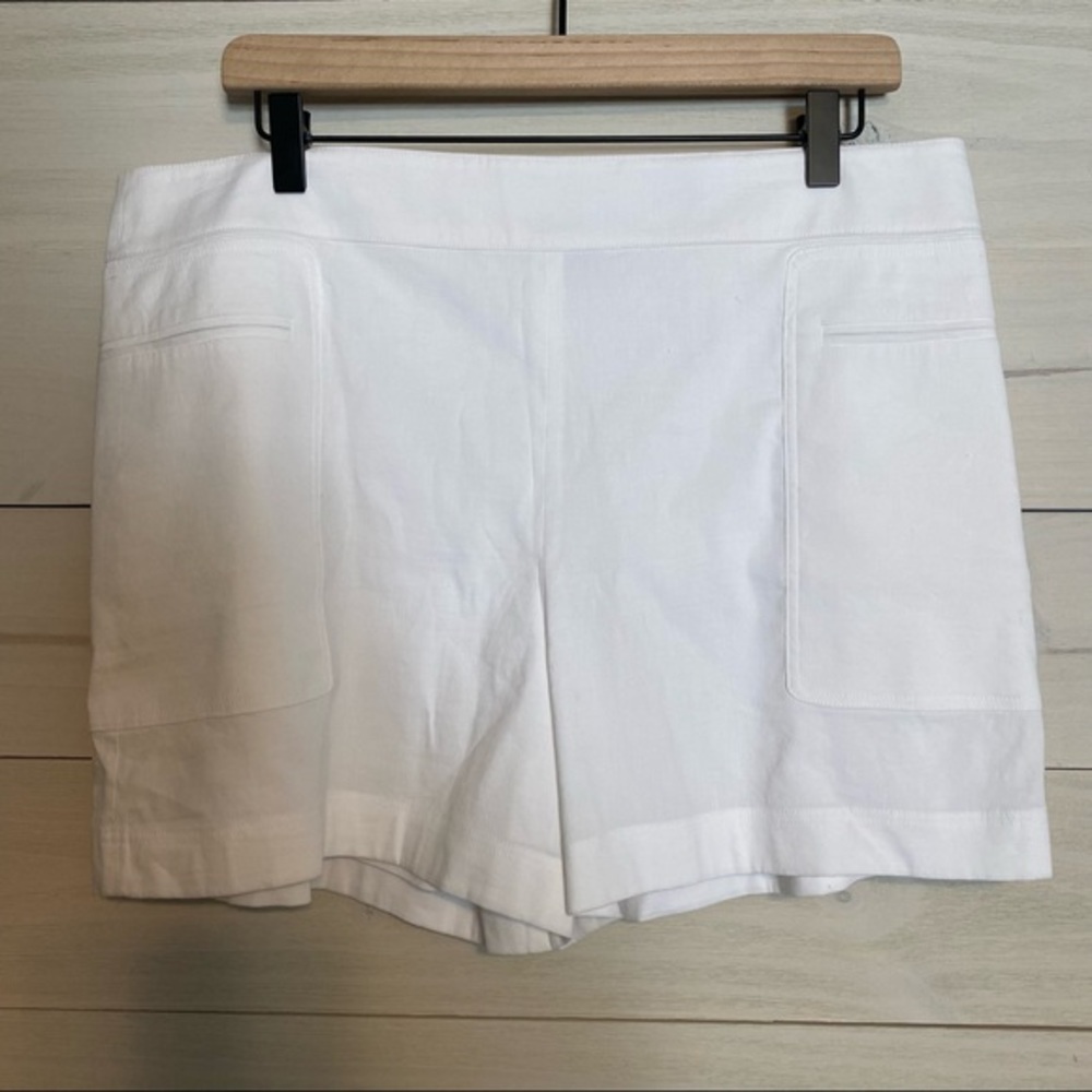 THEORY mini utility shorts in white